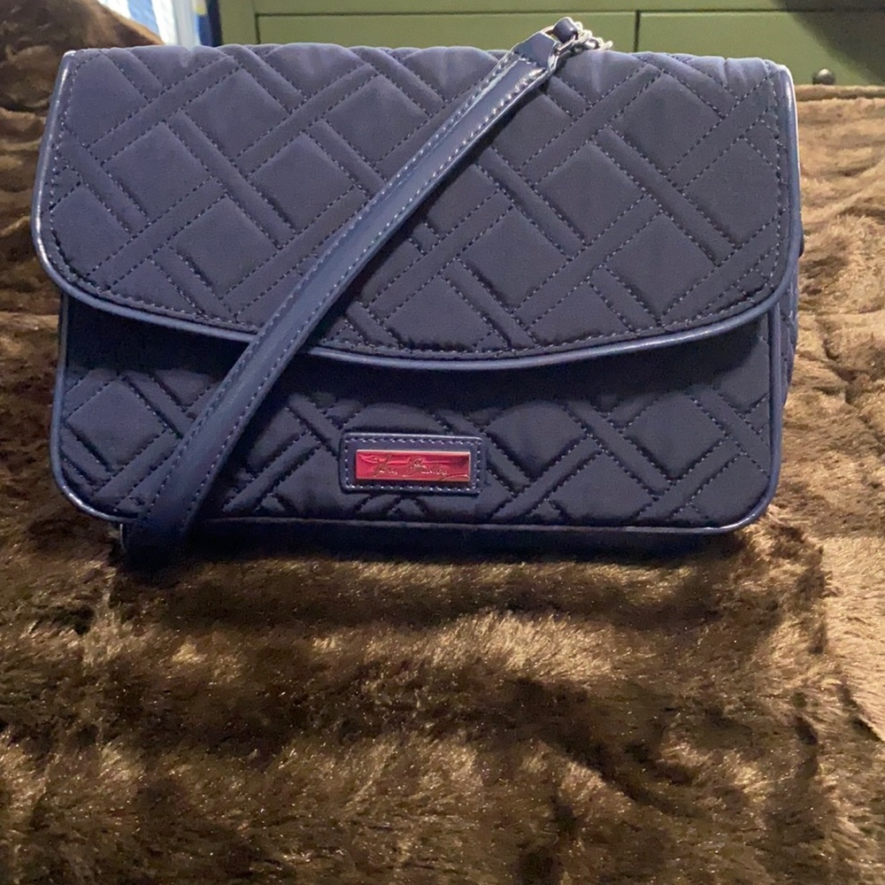 VERA BRADLEY Navy Blue Trimmed Trapeze Classic Navy Crossbody RETIRED! 👜